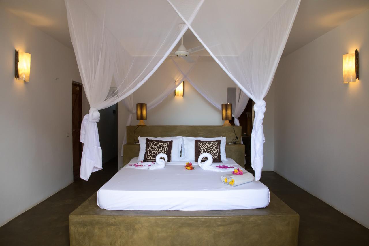 Milele Beach Resort Pingwe Exterior foto
