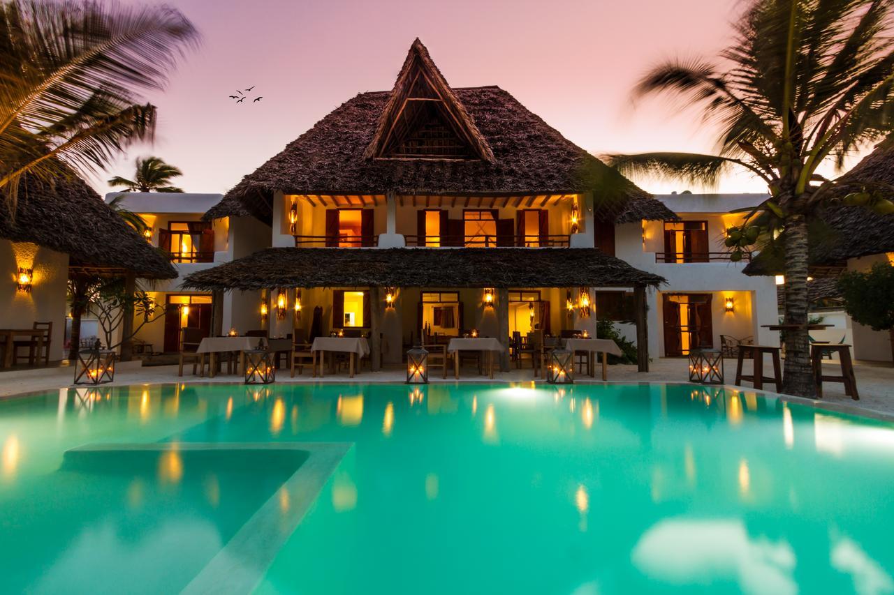 Milele Beach Resort Pingwe Exterior foto