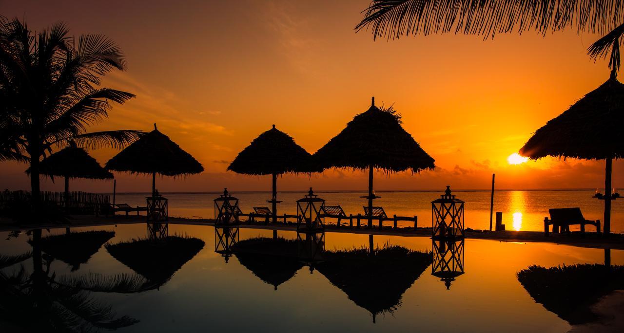 Milele Beach Resort Pingwe Exterior foto